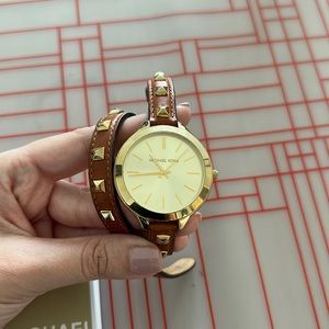 MK2309 Michael Kors slim runway gold double strap studded watch